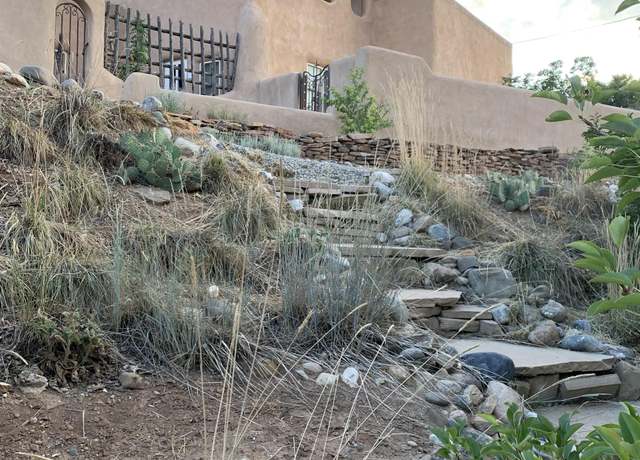 Property at 209 Ribak Ln, Taos, NM 87571, 3 beds, 3 baths