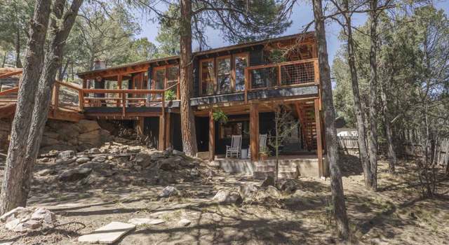 Photo of 4 Lavender Rd, Ranchos De Taos, NM 87557