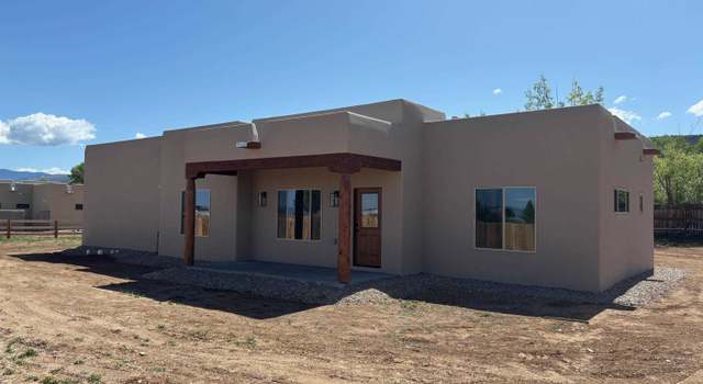 Photo of 30 Straight Cat Trl, Ranchos De Taos, NM 87557