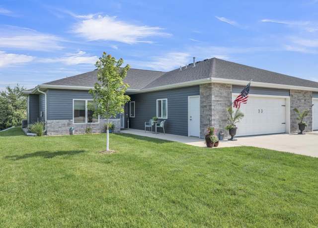 Property at 3360 Prairie Meadow Dr Unit B, Milford, IA 51351, 3 beds, 2 baths