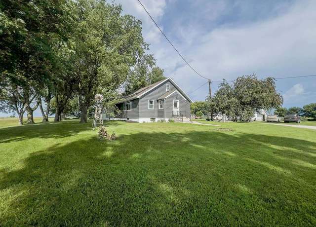 Property at 3292 220th St St, Terril, IA 51364, 4 beds, 2 baths