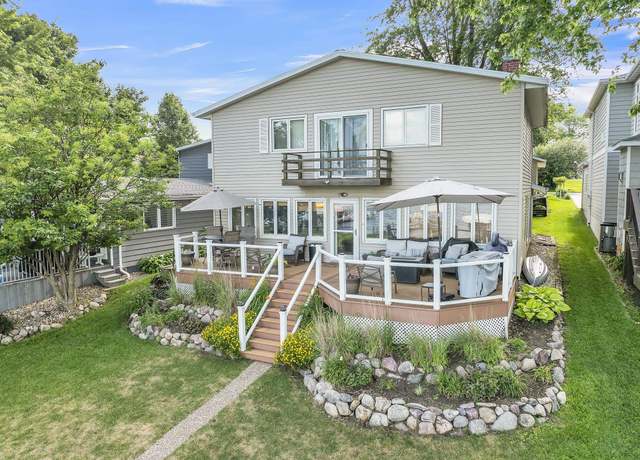 Property at 2818 Breezy Heights Dr, Wahpeton, IA 51360, 4 beds, 2 baths