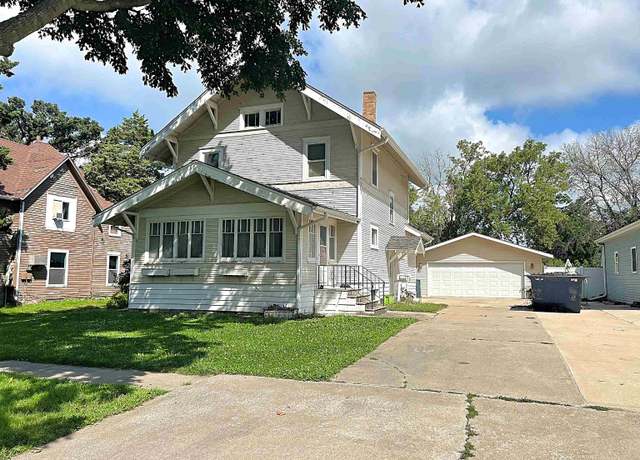 Property at 317 E Lucas, Algona, IA 50511, 3 beds, 1 bath