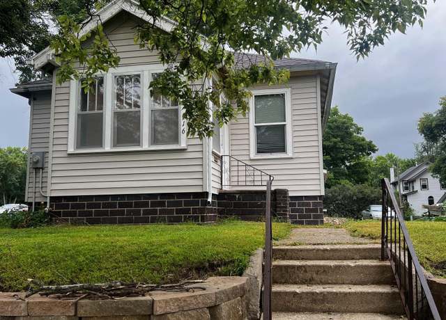 Property at 716 N 9th St, Estherville, IA 51334, 2 beds, 1 bath