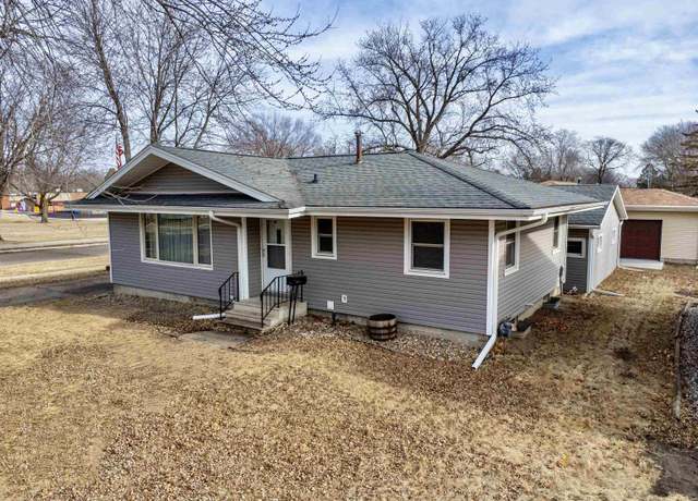 Property at 1320 5th Ave E, Spencer, IA 51301, 4 beds, 2 baths