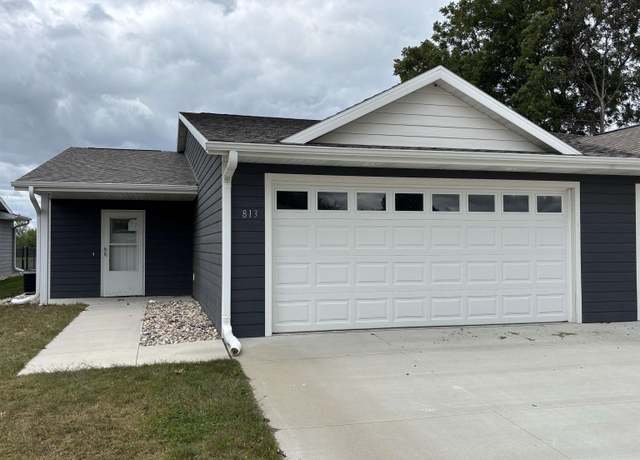 Property at 813 6th Ave SW, Spencer, IA 51301, 2 beds, 2 baths