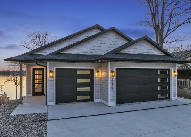 Property at 15365 212th Ave, Spirit Lake, IA 51360, 4 beds, 3.5 baths