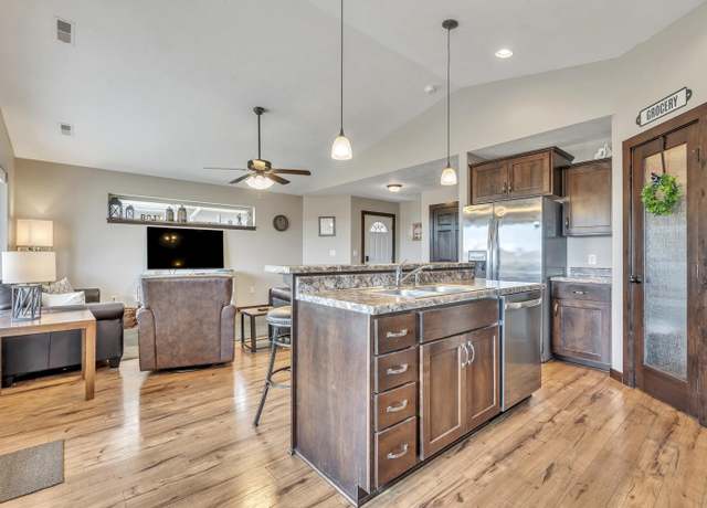 Property at 290 240th Ave Ave #261, Arnolds Park, IA 51331, 3 beds, 2 baths