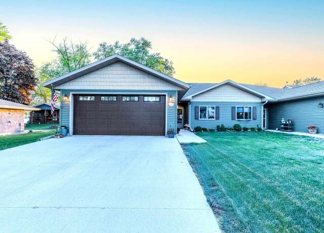 Property at 508 S 2nd Street St, Lake Park, IA 51347, 3 beds, 2 baths