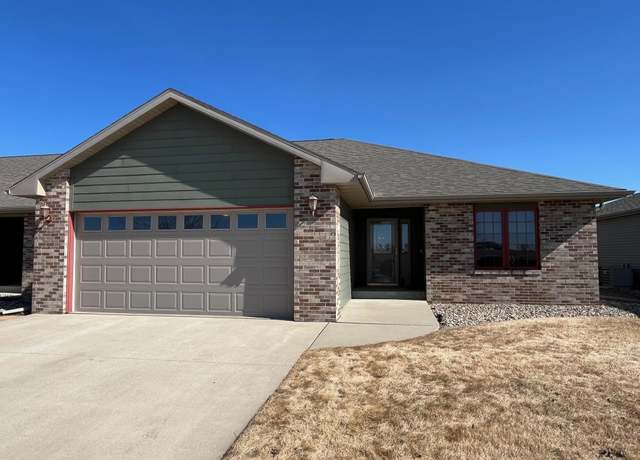 Property at 2004 4th Ave SW, Spencer, IA 51301, 2 beds, 2 baths
