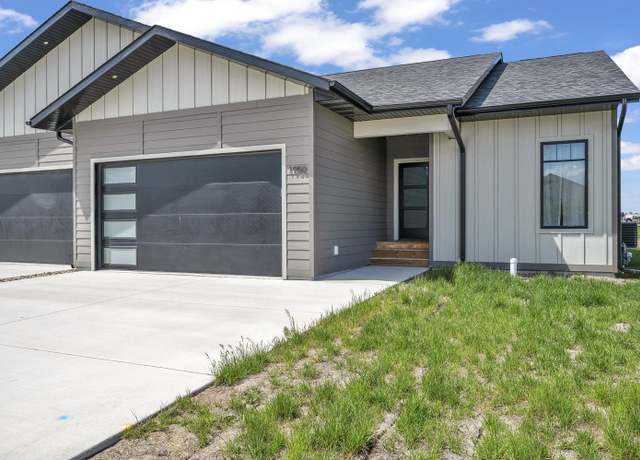 Property at 1950 35th St Unit A, Spirit Lake, IA 51360, 4 beds, 3 baths