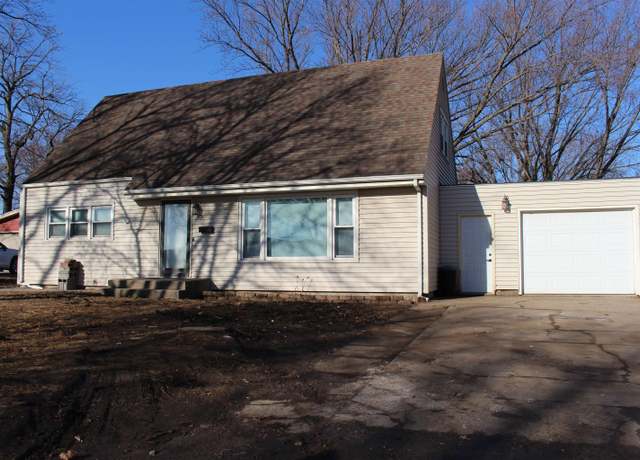 Property at 823 1st St SW, Spencer, IA 51301, 5 beds, 2.5 baths