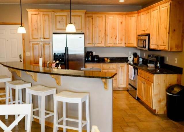 Property at 425 240th Ave #300, Arnolds Park, IA 51331, 3 beds, 2 baths