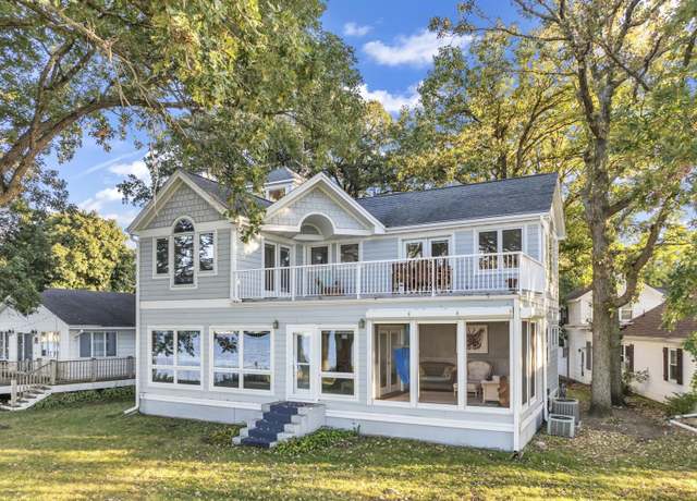 Property at 160 Pillsbury Pt Pt, Arnolds Park, IA 51331, 4 beds, 4 baths
