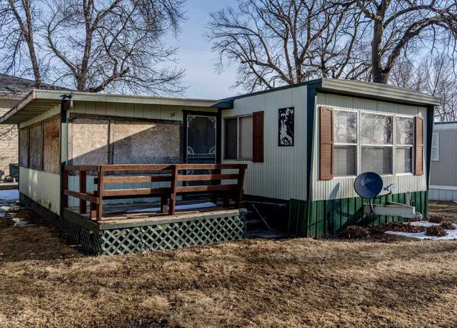 Property at 92 Rohr St #28, Arnolds Park, IA 51331, 2 beds, 1 bath