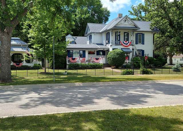 Property at 2302 4TH Street St, Emmetsburg, IA 50536, 3 beds, 2 baths