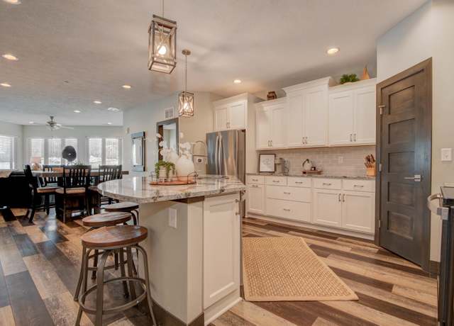 Property at 580 Linden Dr #104, Arnolds Park, IA 51331, 3 beds, 2 baths