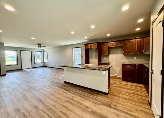 Property at 209 34th Ave W, Spencer, IA 51301, 2 beds, 1 bath