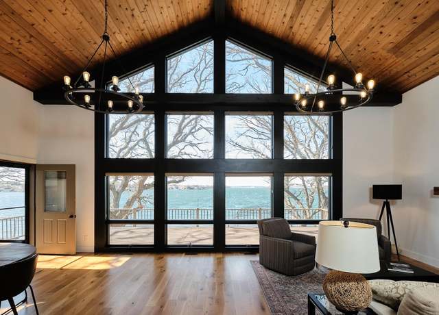 Property at 17032 255th Ave, Spirit Lake, IA 51360, 5 beds, 3.5 baths