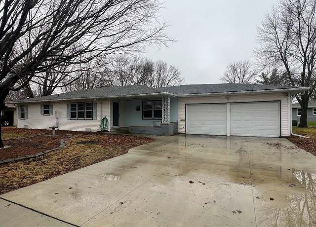 Property at 512 E 17th St, Spencer, IA 51301, 3 beds, 2 baths