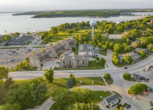 Property at 213 Hwy 71 #204, Arnolds Park, IA 51331, 3 beds, 2 baths