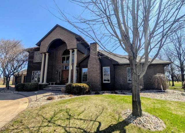 Property at 1614 Country Club Lane Ln, Spencer, IA 51301, 5 beds, 3.5 baths