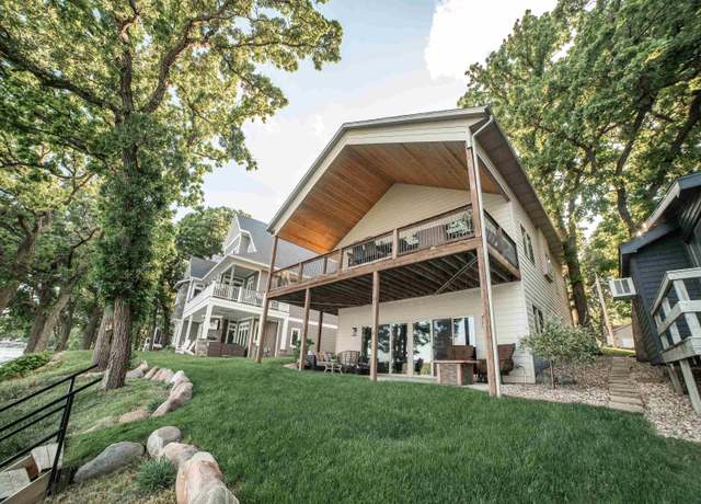 Property at 16664 255th Ave, Spirit Lake, IA 51360, 3 beds, 3 baths