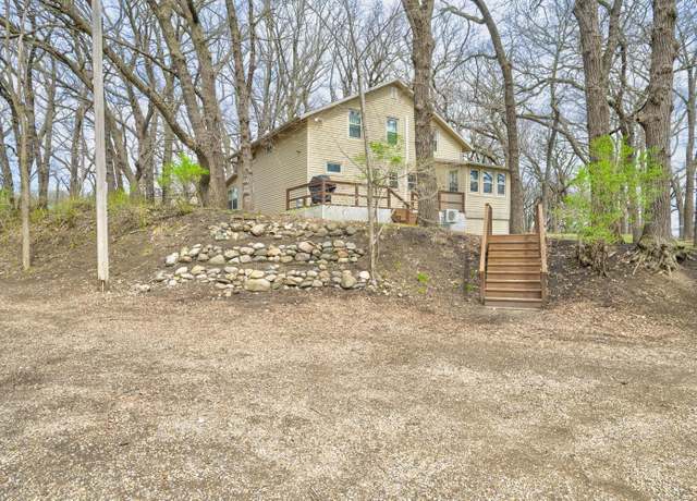 Property at 1808 Edgewood Dr, Wahpeton, IA 51351, 9 beds, 3 baths