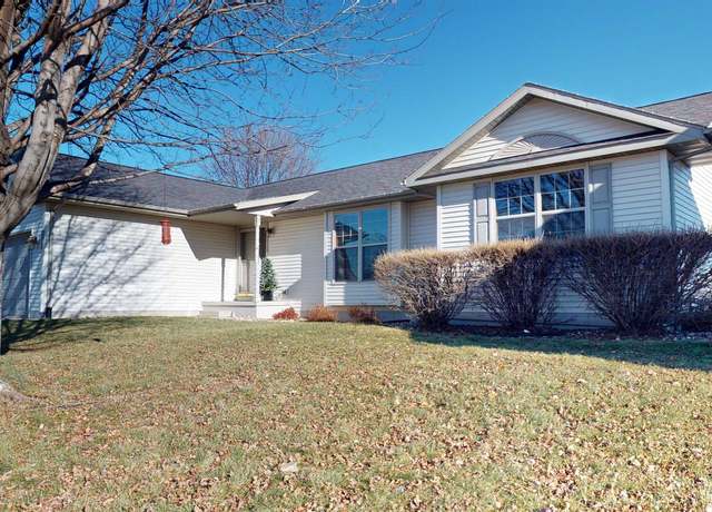 Property at 3109 Keokuk Ave, Spirit Lake, IA 51360, 4 beds, 3 baths