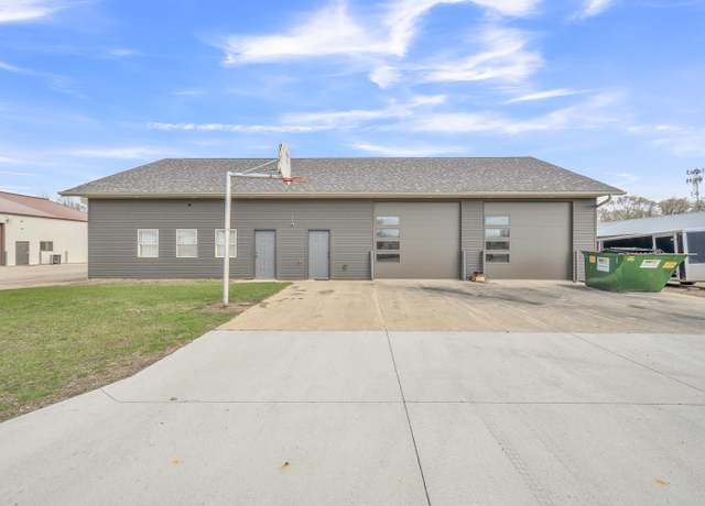 Property at 1604 P Ave, Milford, IA 51351, 3 beds, 2 baths