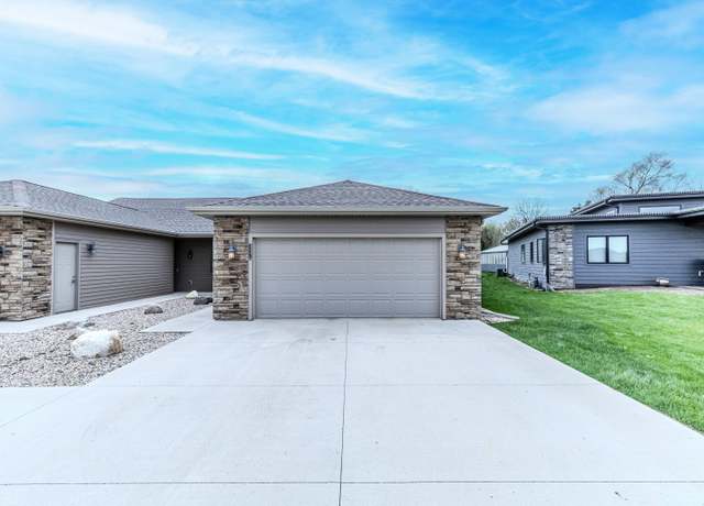 Property at 3337 Prairie Meadow Dr Unit A, Milford, IA 51351, 2 beds, 2 baths