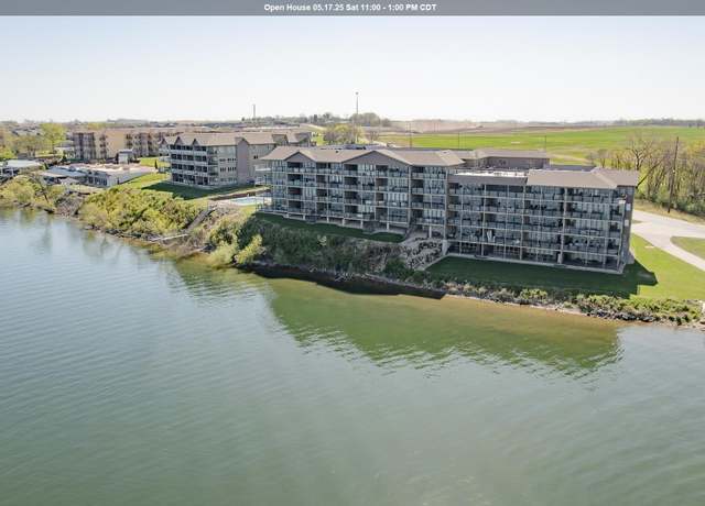 Property at 570 Linden Dr #204, Arnolds Park, IA 51331, 4 beds, 2.5 baths