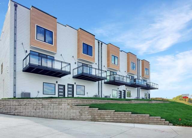 Property at 244 Hwy 71 S Unit D19, Arnolds Park, IA 51331, 3 beds, 3.5 baths