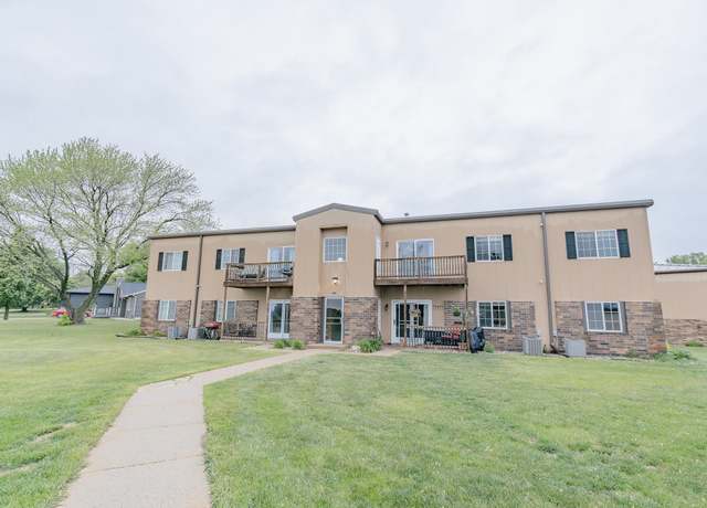 Property at 3 27th St St #220, Spirit Lake, IA 51360, 2 beds, 1.5 baths