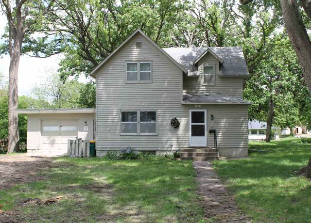 Property at 1911 Boston Ave, Spirit Lake, IA 51360, 3 beds, 1.5 baths
