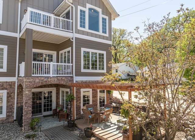 Property at 206 18th St Unit B, Spirit Lake, IA 51360, 5 beds, 4 baths