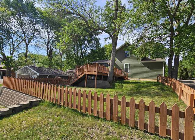 Property at 142 Forest Park Rd, Arnolds Park, IA 51331, 3 beds, 1 bath