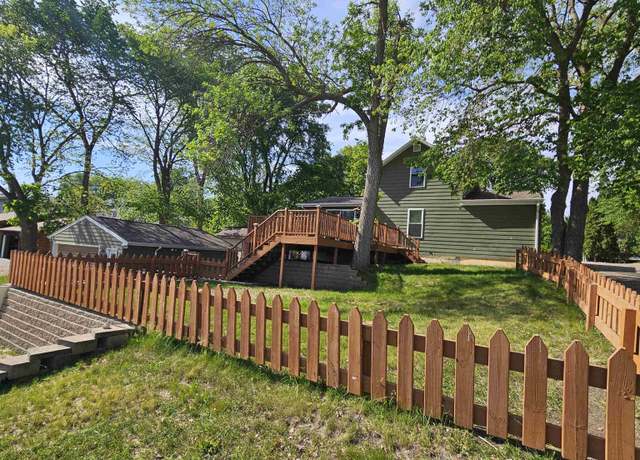 Property at 142 Forest Park Rd, Arnolds Park, IA 51331, 3 beds, 1 bath