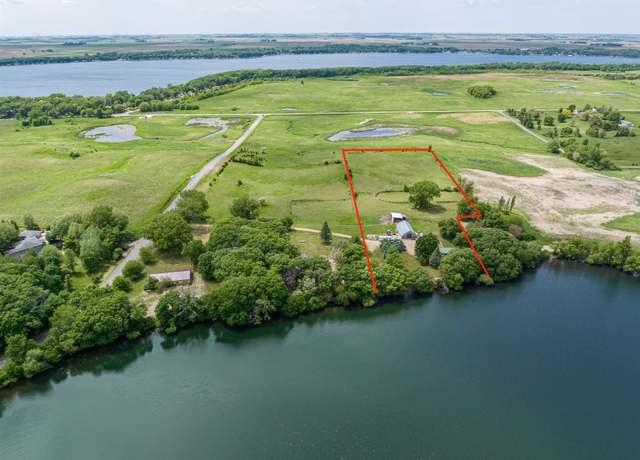 Property at 2226 165th St, Spirit Lake, IA 51360, 3 beds, 2 baths