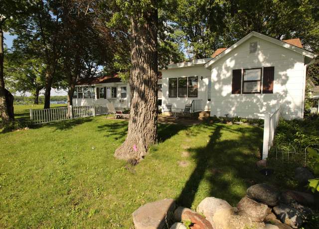 Property at 162 Pillsbury Point Pt, Arnolds Park, IA 51331, 4 beds, 2.5 baths