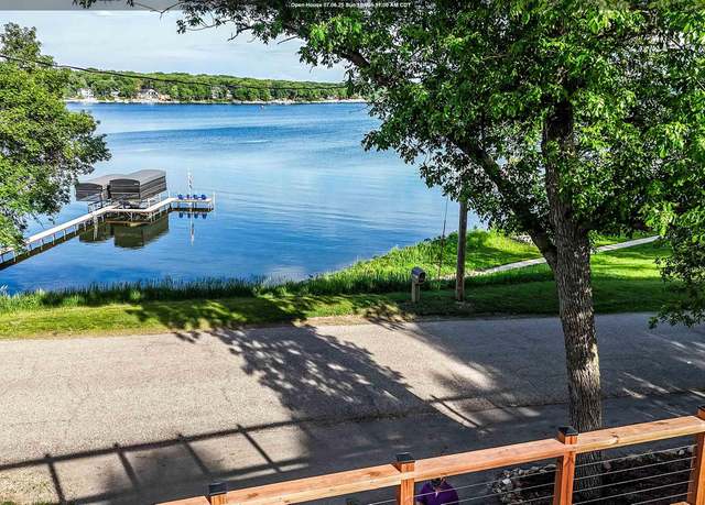 Property at 15211 Lakeview Dr, Spirit Lake, IA 51360, 4 beds, 4 baths