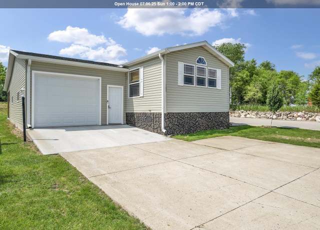Property at 3200 Okoboji Ave #103, Milford, IA 51351, 3 beds, 2 baths