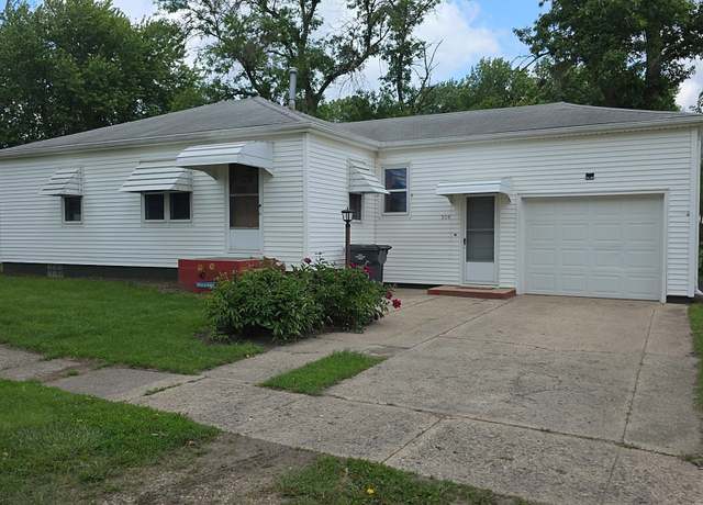 Property at 304 N Sleeper St, Everly, IA 51338, 3 beds, 1 bath