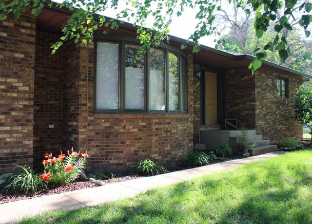 Property at 711 25th St SW, Spencer, IA 51301, 4 beds, 2 baths