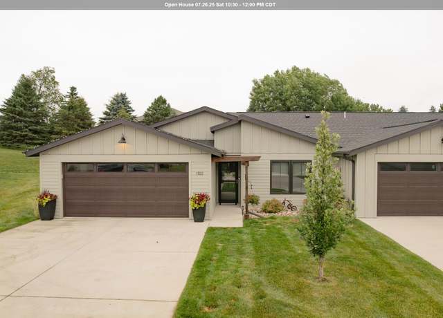 Property at 1522 Blaines Way, Spirit Lake, IA 51360, 3 beds, 2 baths
