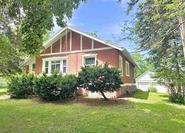 Property at 601 Monroe St, Emmetsburg, IA 50536, 2 beds, 1 bath