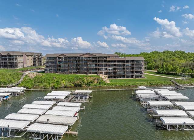 Property at 570 Linden Dr #203, Arnolds Park, IA 51331, 4 beds, 2.5 baths