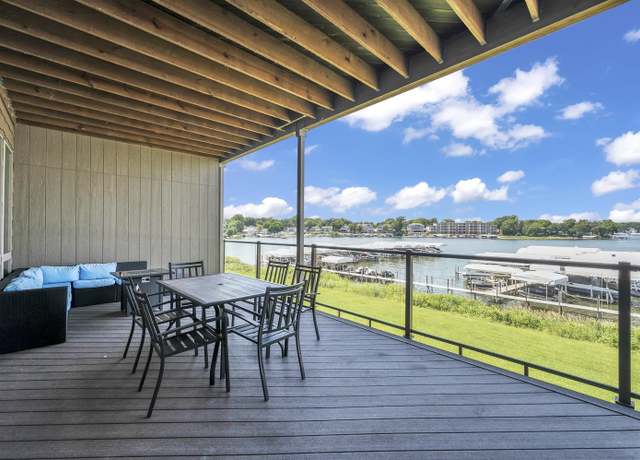 Property at 570 Linden Dr #203, Arnolds Park, IA 51331, 4 beds, 2.5 baths