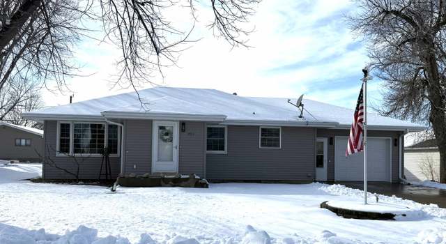 Photo of 231 N 6th Ave W, Hartley, IA 51346