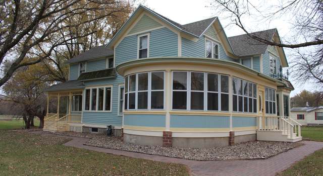Photo of 202 N Elder Ave, Graettinger, IA 51342